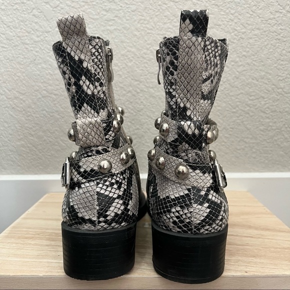 Catherine's Cathie Gray Snake Print Ankle Biker Moto Boot 6.5 - Picture 4 of 5